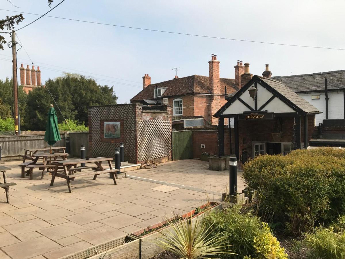 Bull Inn Reading Bagian luar foto
